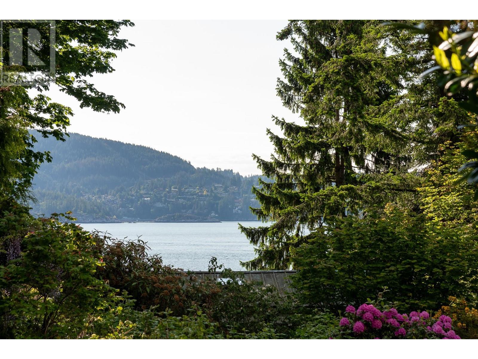 1137 Miller Road, Bowen Island, British Columbia  V0N 1G1 - Photo 19 - R3011540