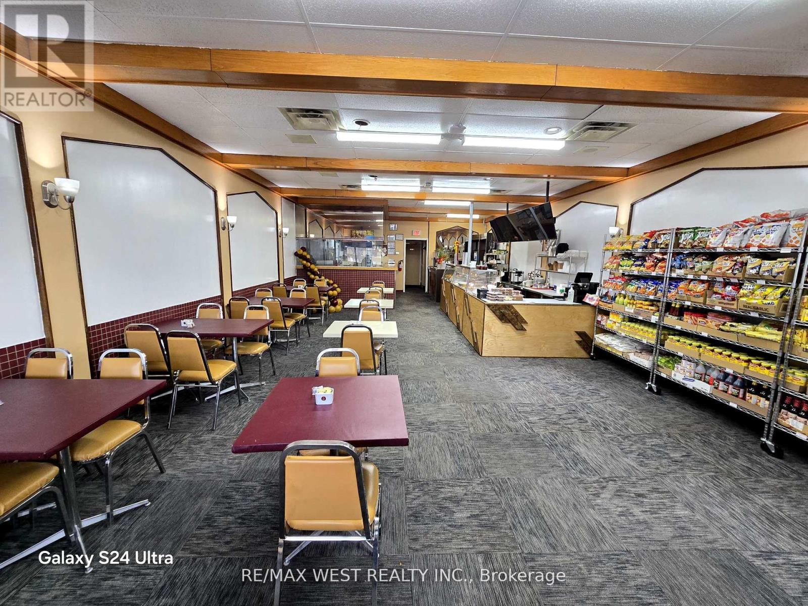 2 - 1646 Victoria Park Avenue, Toronto, Ontario  M1R 1P7 - Photo 10 - C12190180