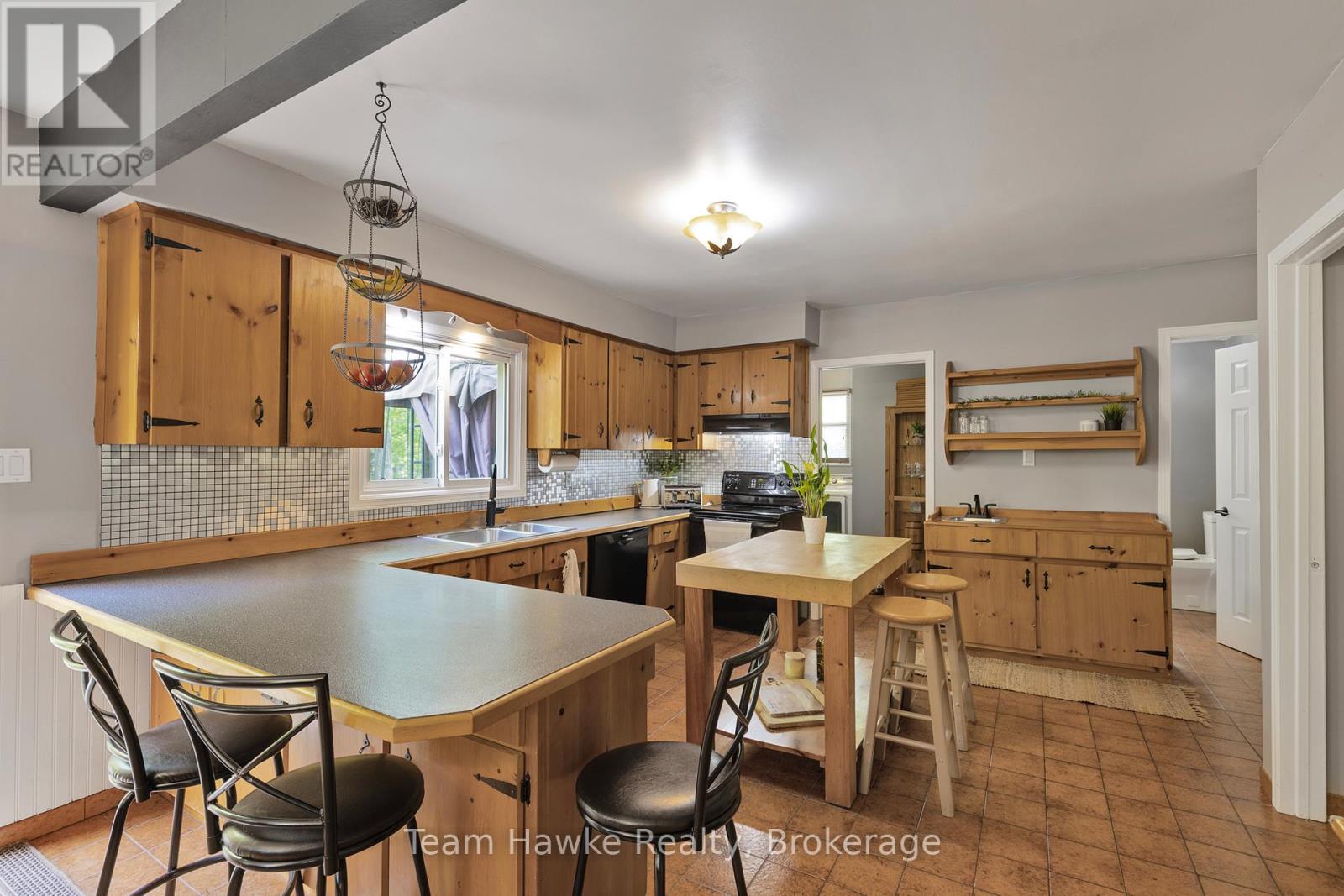 22 Cabell Road, Tiny, Ontario  L0L 1P1 - Photo 14 - S12202144