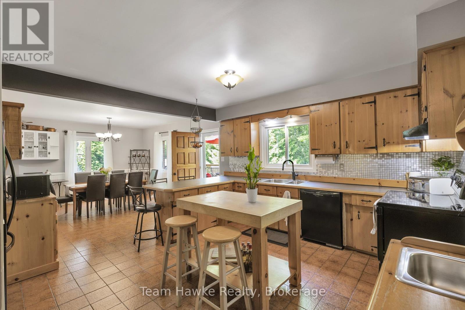 22 Cabell Road, Tiny, Ontario  L0L 1P1 - Photo 15 - S12202144