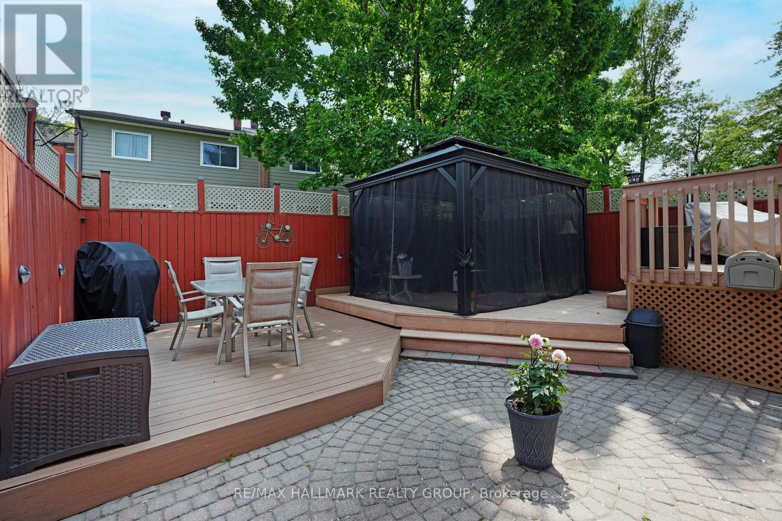 56 Roseanne Lane, Ottawa, Ontario  K1B 1C2 - Photo 30 - X12201512