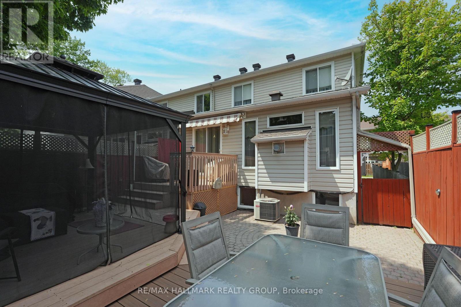 56 Roseanne Lane, Ottawa, Ontario  K1B 1C2 - Photo 28 - X12201512