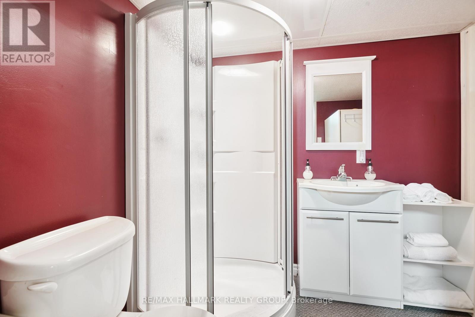 56 Roseanne Lane, Ottawa, Ontario  K1B 1C2 - Photo 26 - X12201512