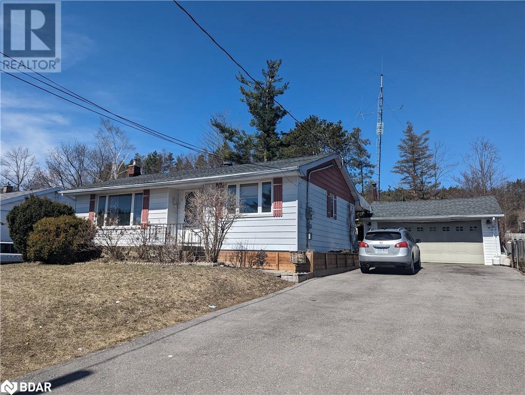 388 EDGEHILL Drive, Barrie, Ontario