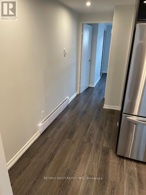 2 - 13 Sorauren Avenue, Toronto, Ontario  M6R 2C6 - Photo 6 - W12201900