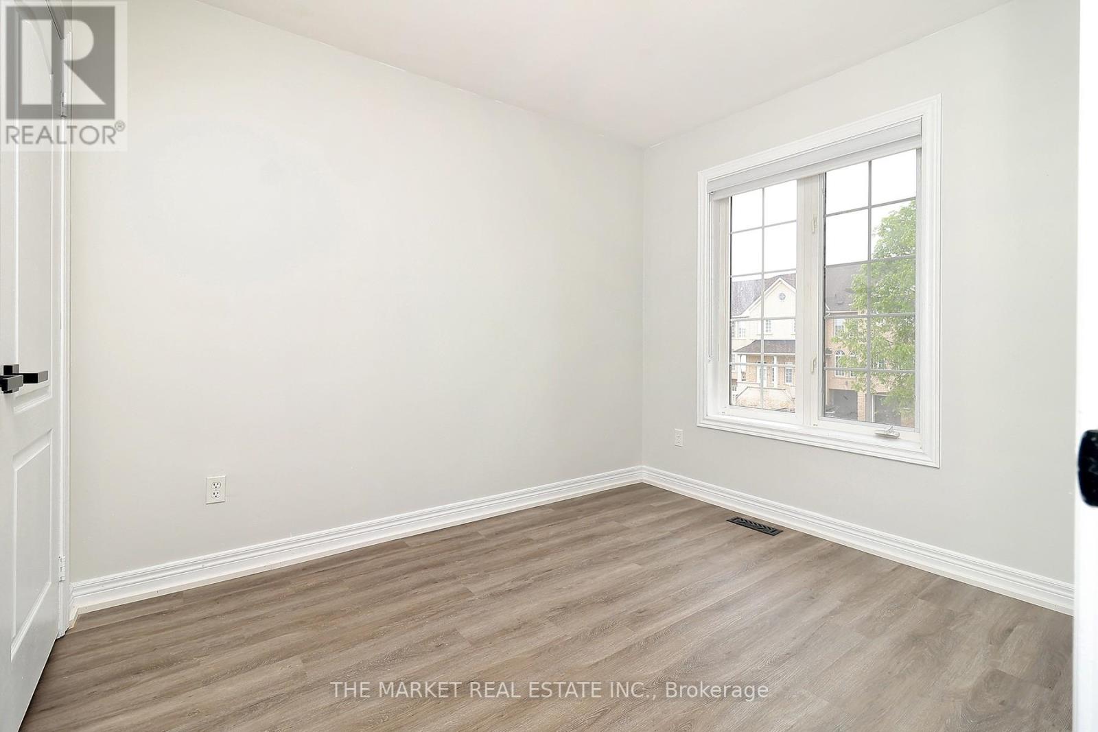 52 Pefferlaw Circle, Brampton, Ontario  L6Y 0K1 - Photo 16 - W12201902