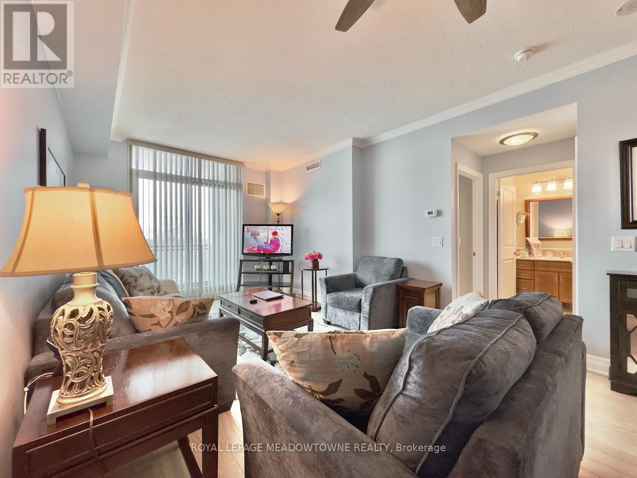 403 - 100 John Street, Brampton, Ontario  L6W 0A8 - Photo 13 - W12201925