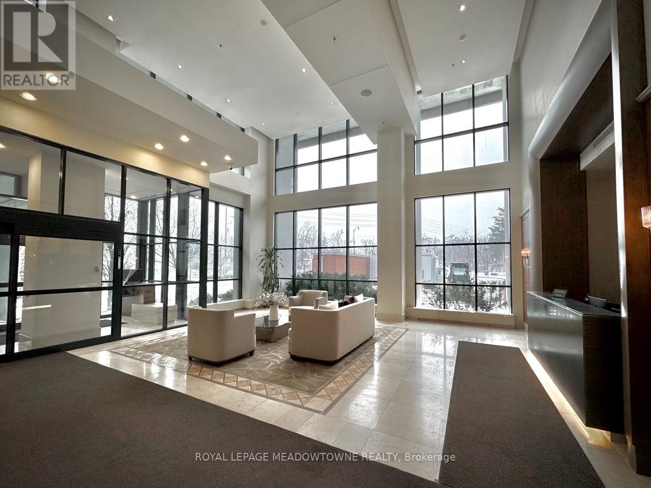 403 - 100 John Street, Brampton (Downtown Brampton), Ontario  L6W 0A8 - Photo 4 - W12201925
