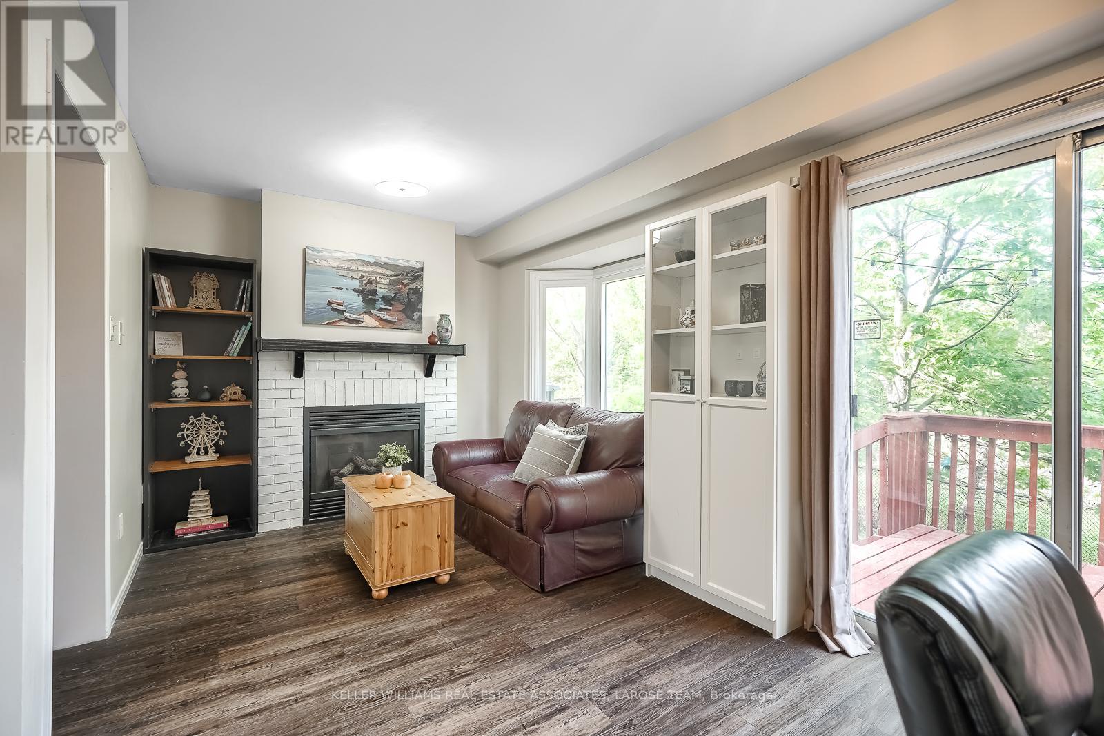 6945 Gracefield Drive, Mississauga (Lisgar), Ontario  L5N 6T9 - Photo 12 - W12201953