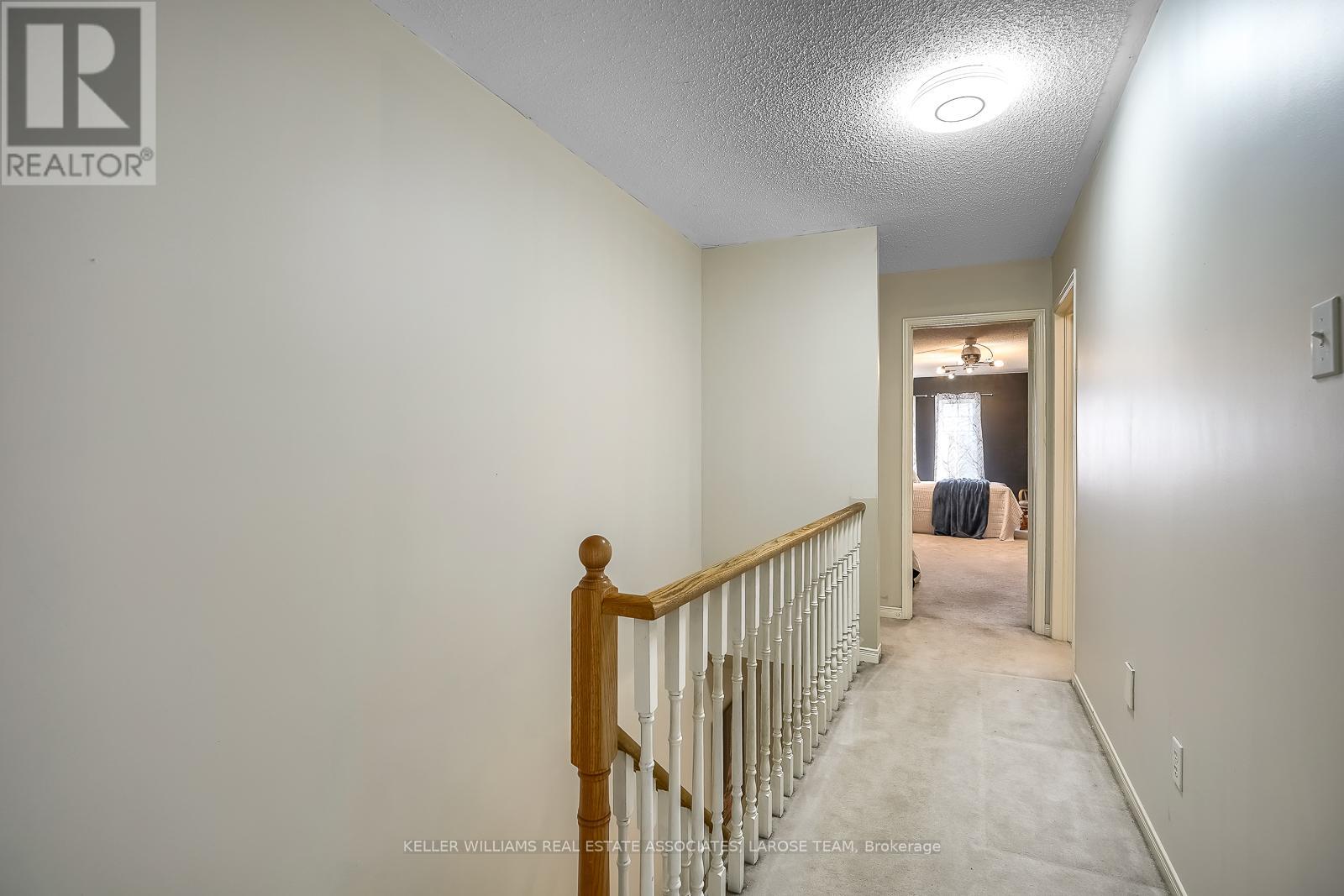 6945 Gracefield Drive, Mississauga, Ontario  L5N 6T9 - Photo 21 - W12201953