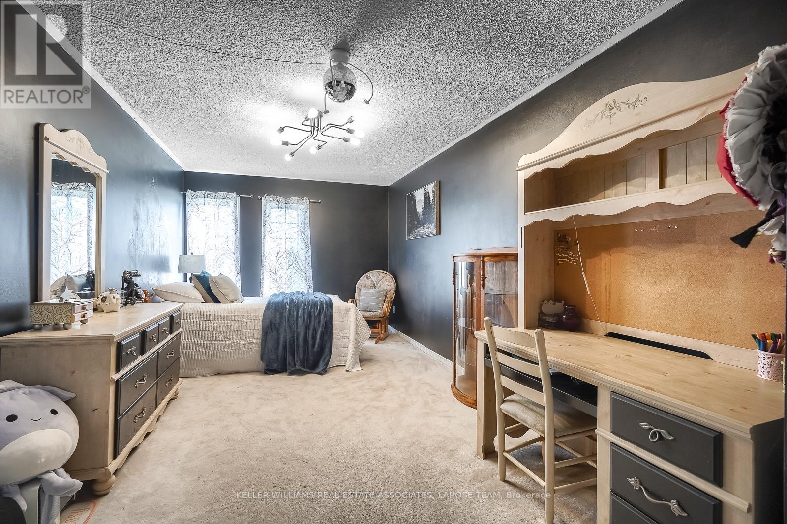6945 Gracefield Drive, Mississauga, Ontario  L5N 6T9 - Photo 26 - W12201953