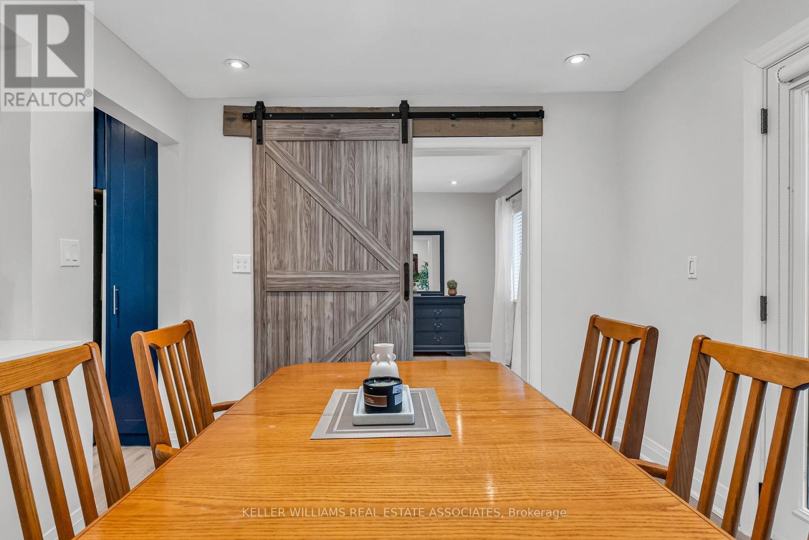 1034 Meredith Avenue, Mississauga, Ontario  L5E 2C7 - Photo 20 - W12201955