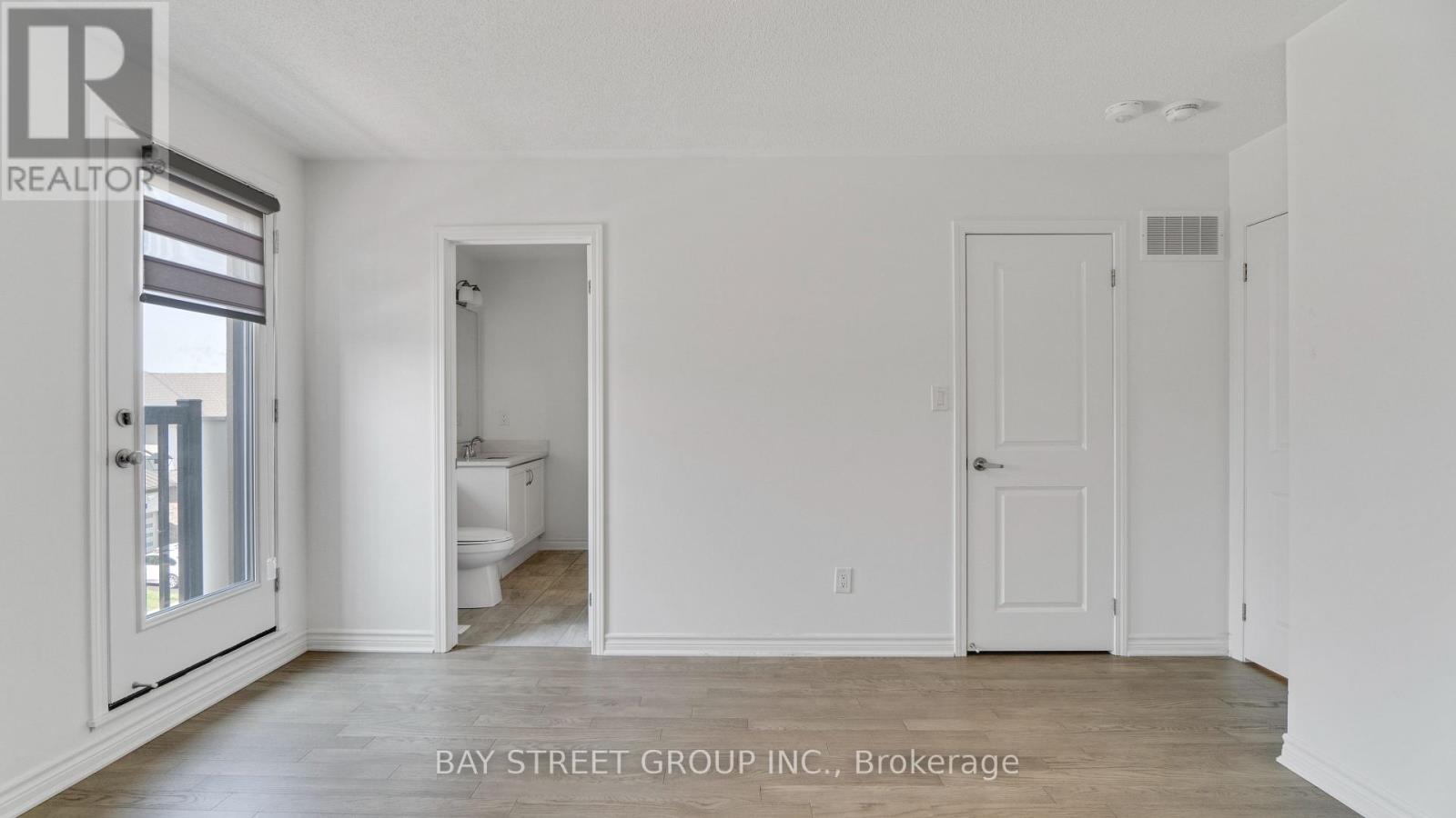 1374 Ripplewood Avenue, Oakville, Ontario  L6M 4L8 - Photo 14 - W12201967