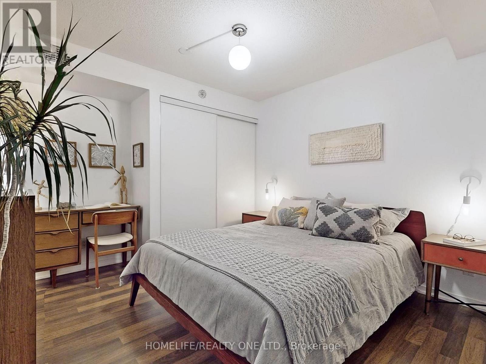 510 - 20 Joe Shuster Way, Toronto, Ontario  M6K 0A3 - Photo 17 - W12202021