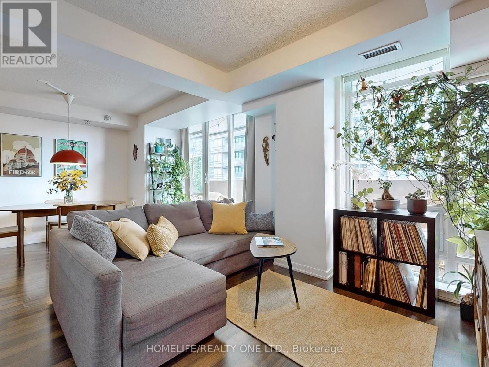 510 - 20 Joe Shuster Way, Toronto, Ontario  M6K 0A3 - Photo 5 - W12202021