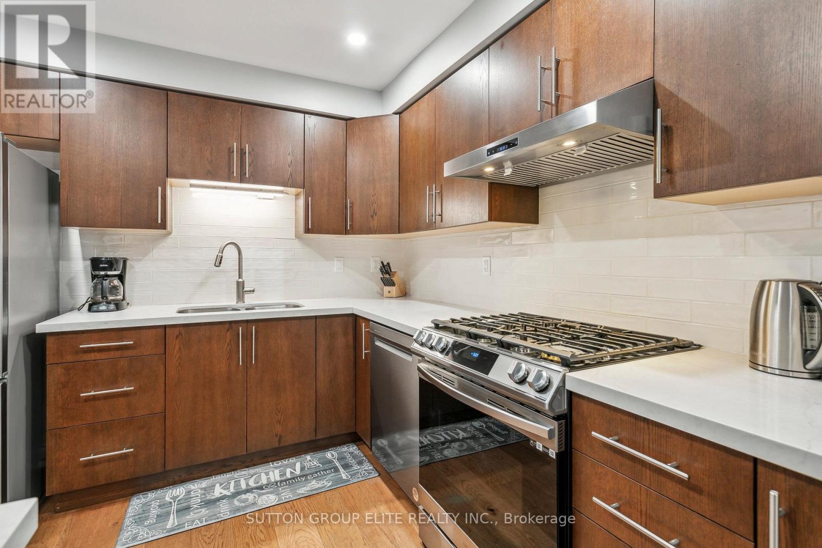 193 Ashridge Place, Mississauga, Ontario  L4Z 1K6 - Photo 11 - W12202039