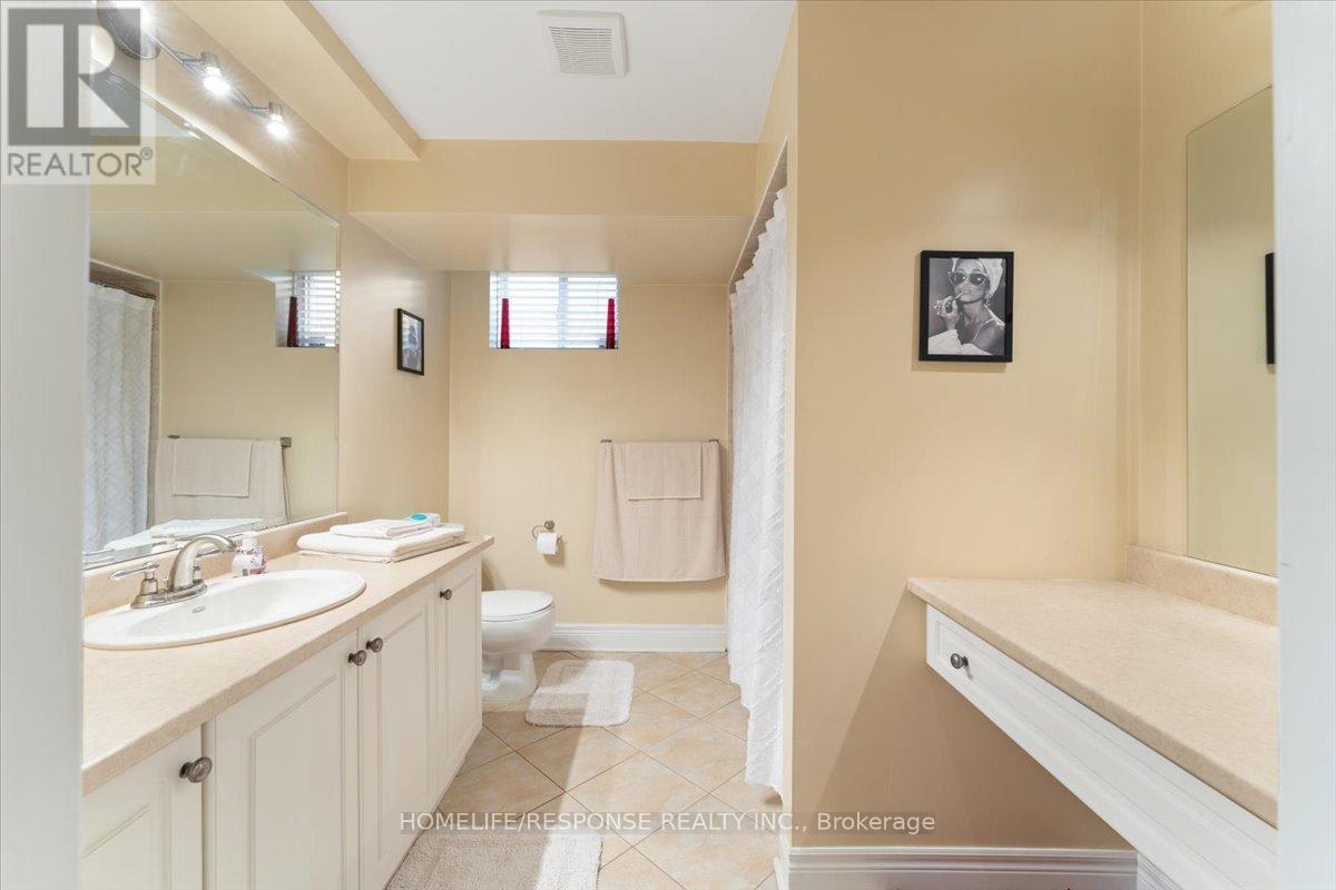 17 Mcnutt Street, Brampton, Ontario  L6Y 5L3 - Photo 24 - W12202047