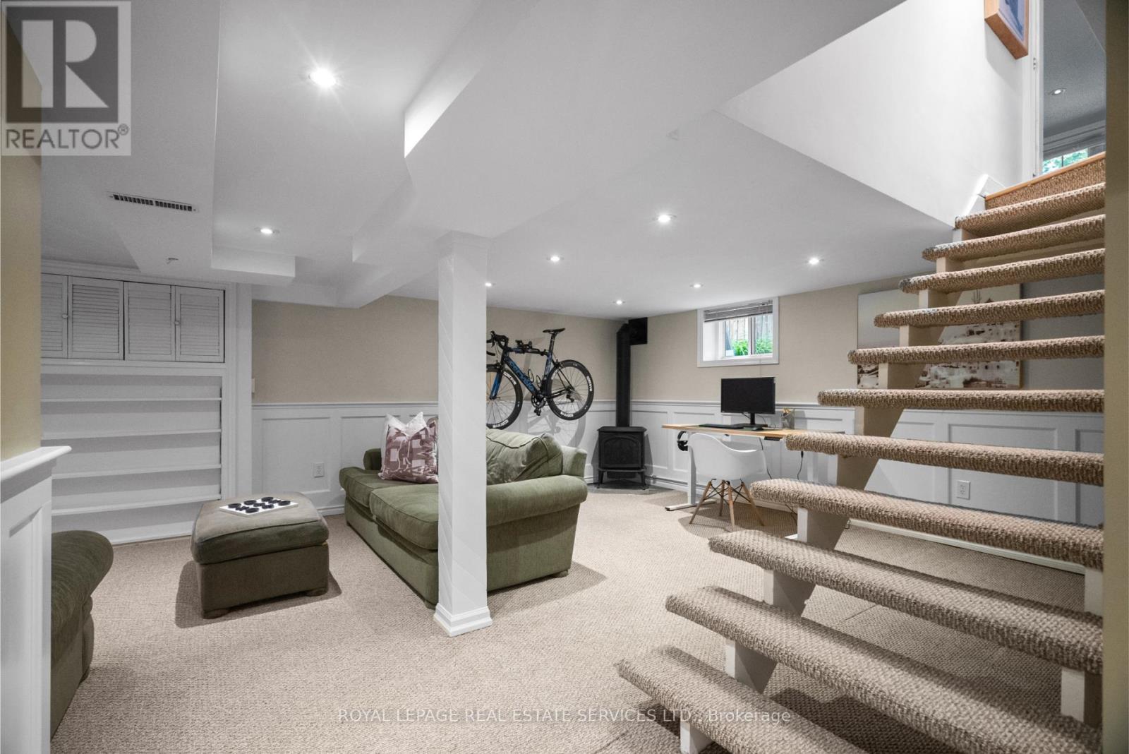 9 Loyalist Road, Toronto, Ontario  M9A 3P2 - Photo 24 - W12202056