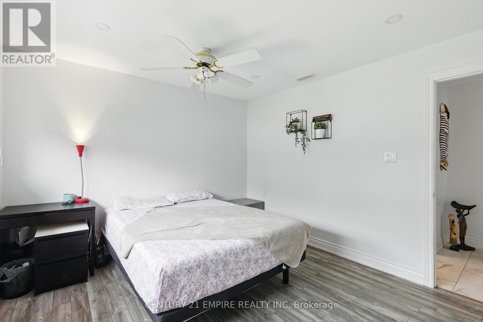 7649 Redstone Road, Mississauga, Ontario  L4T 2B7 - Photo 16 - W12202064