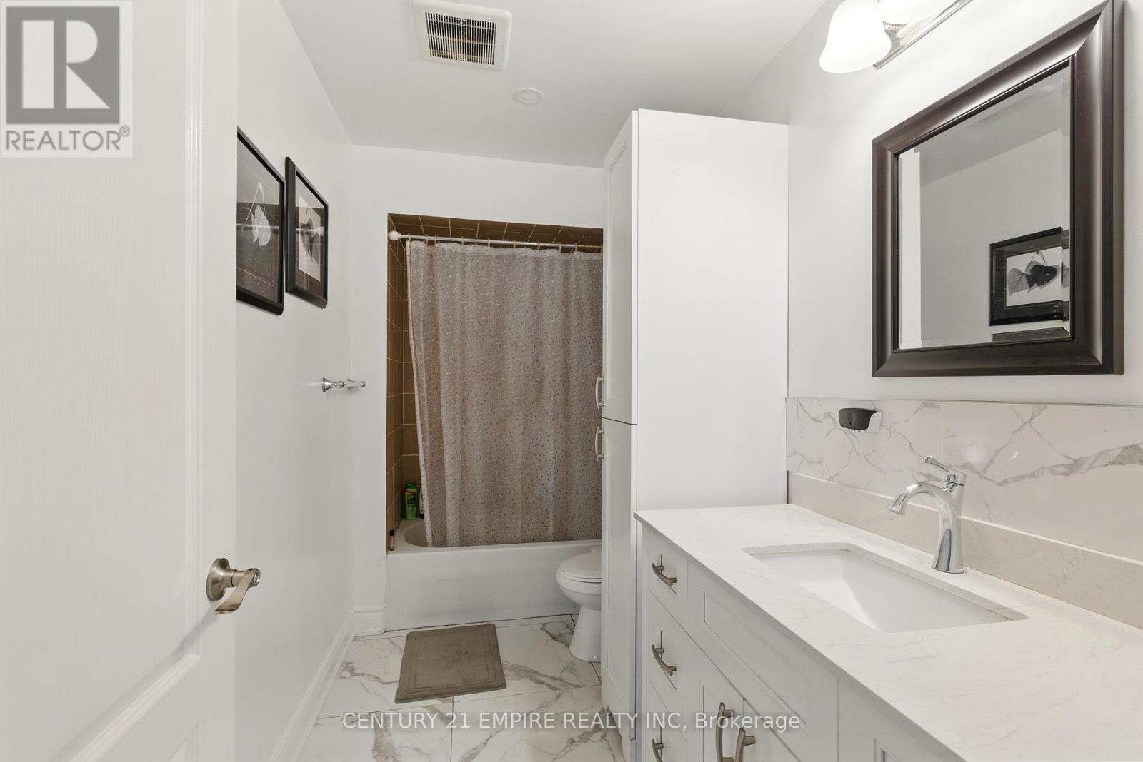 7649 Redstone Road, Mississauga, Ontario  L4T 2B7 - Photo 21 - W12202064