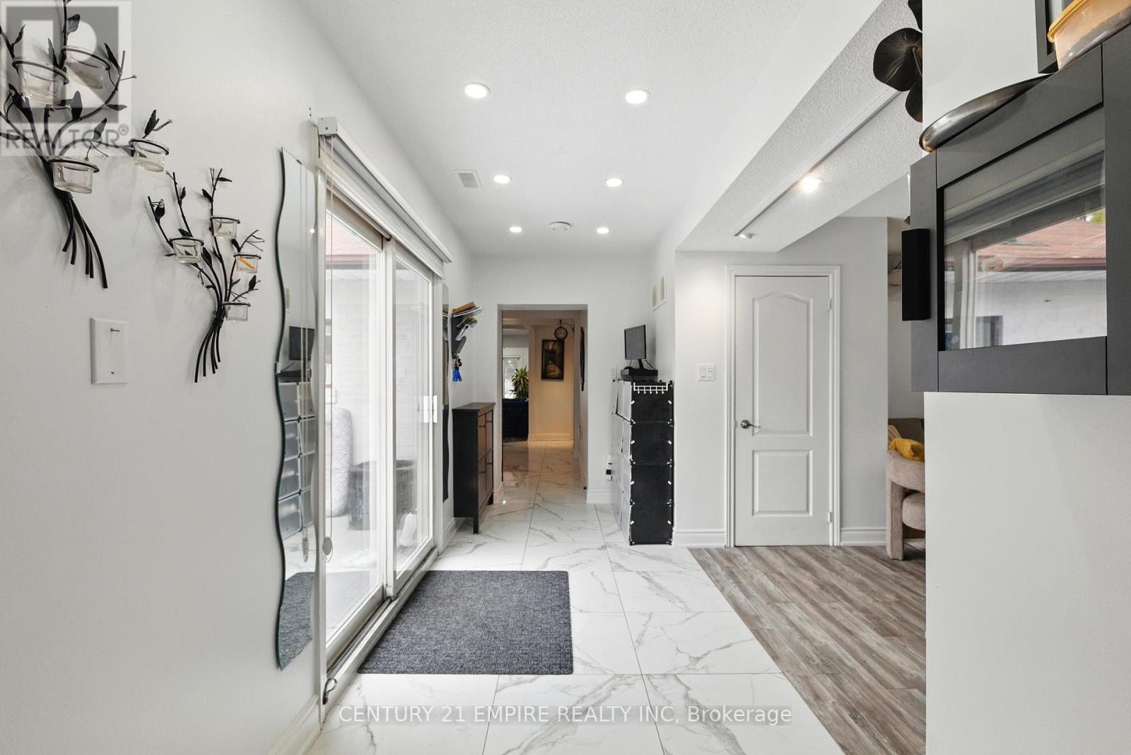7649 Redstone Road, Mississauga, Ontario  L4T 2B7 - Photo 27 - W12202064