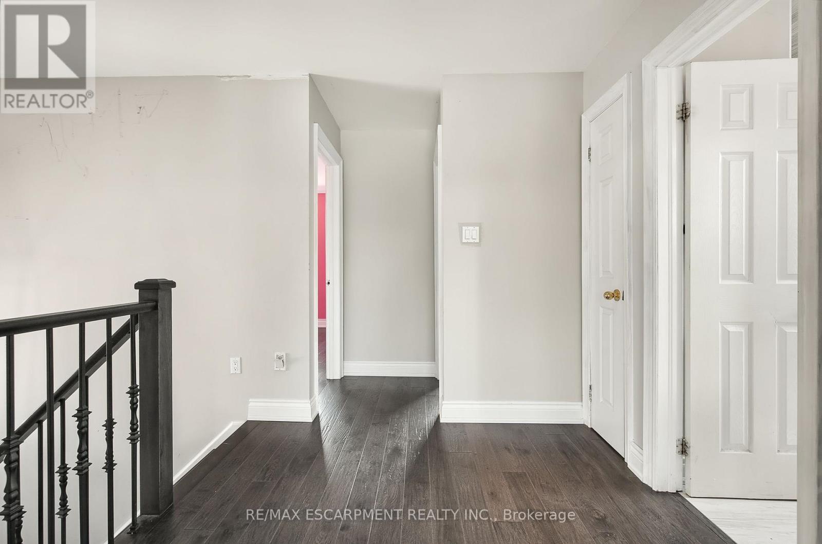 573 Enfield Road, Burlington, Ontario  L7T 2X5 - Photo 17 - W12202082