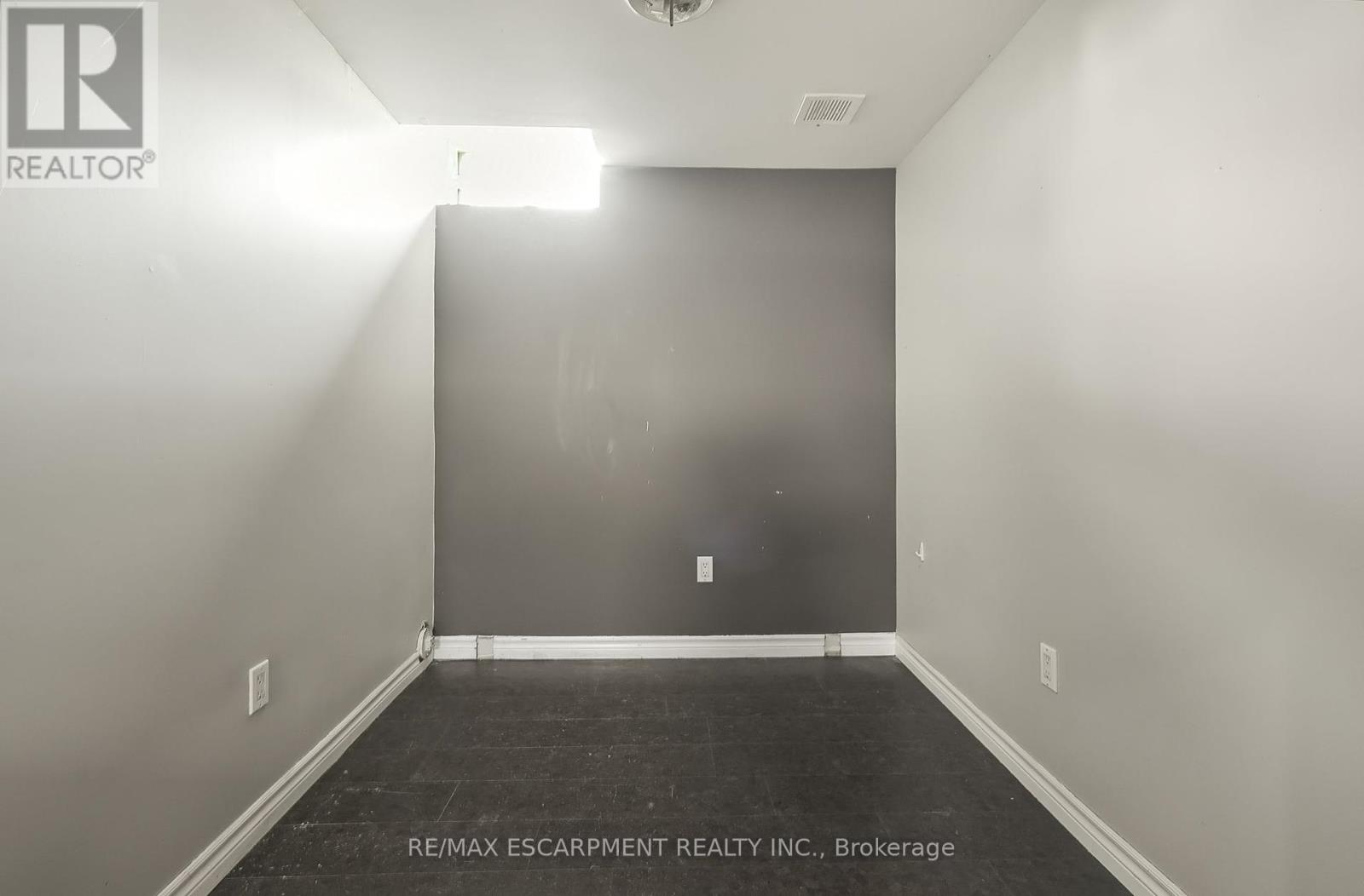 573 Enfield Road, Burlington, Ontario  L7T 2X5 - Photo 30 - W12202082