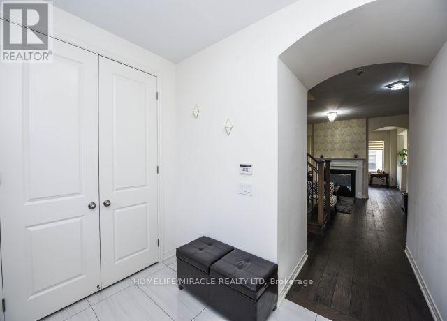 56 Monument Trail, Brampton (Northwest Brampton), Ontario  L7A 4M9 - Photo 34 - W12202104