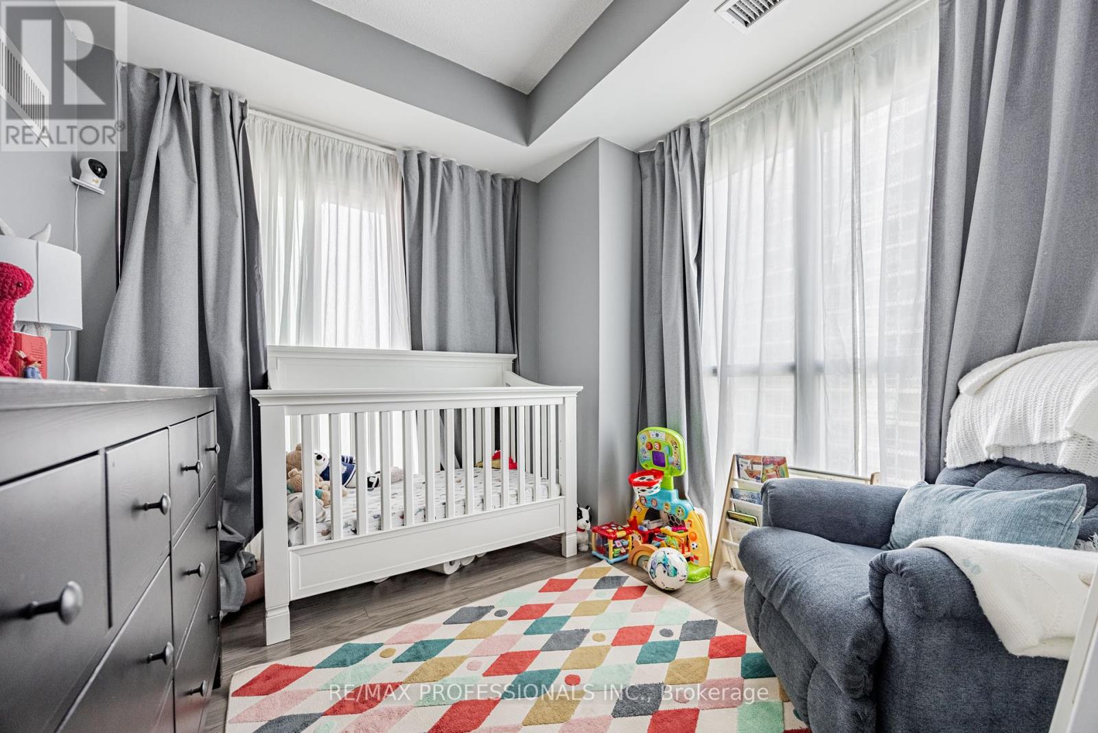 1132 - 165 Legion Road N, Toronto, Ontario  M8Y 0B3 - Photo 10 - W12202112