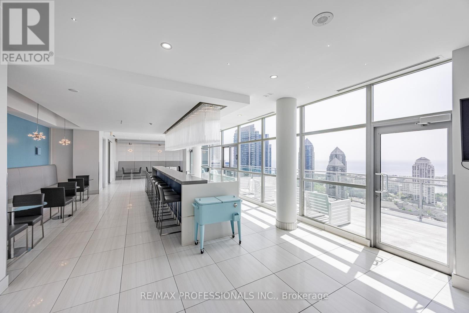 1132 - 165 Legion Road N, Toronto, Ontario  M8Y 0B3 - Photo 12 - W12202112