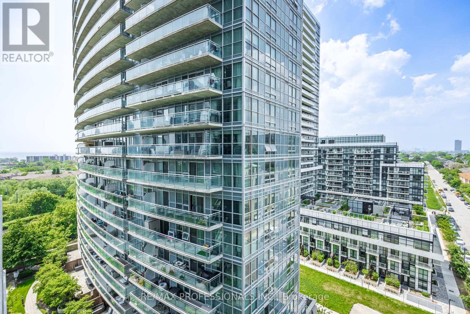 1132 - 165 Legion Road N, Toronto, Ontario  M8Y 0B3 - Photo 24 - W12202112