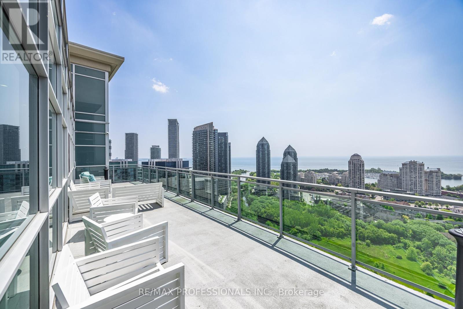 1132 - 165 Legion Road N, Toronto, Ontario  M8Y 0B3 - Photo 26 - W12202112