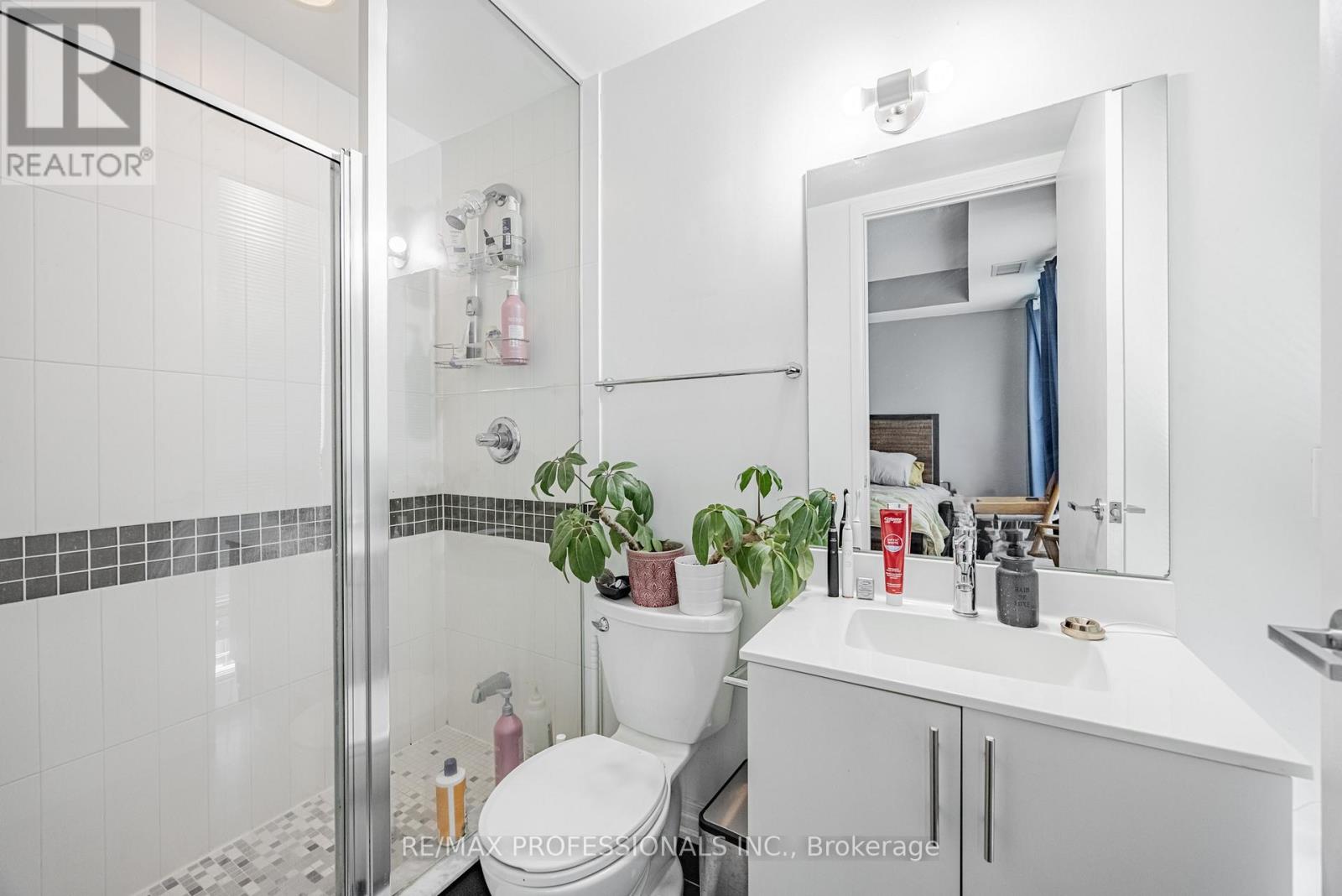 1132 - 165 Legion Road N, Toronto, Ontario  M8Y 0B3 - Photo 9 - W12202112