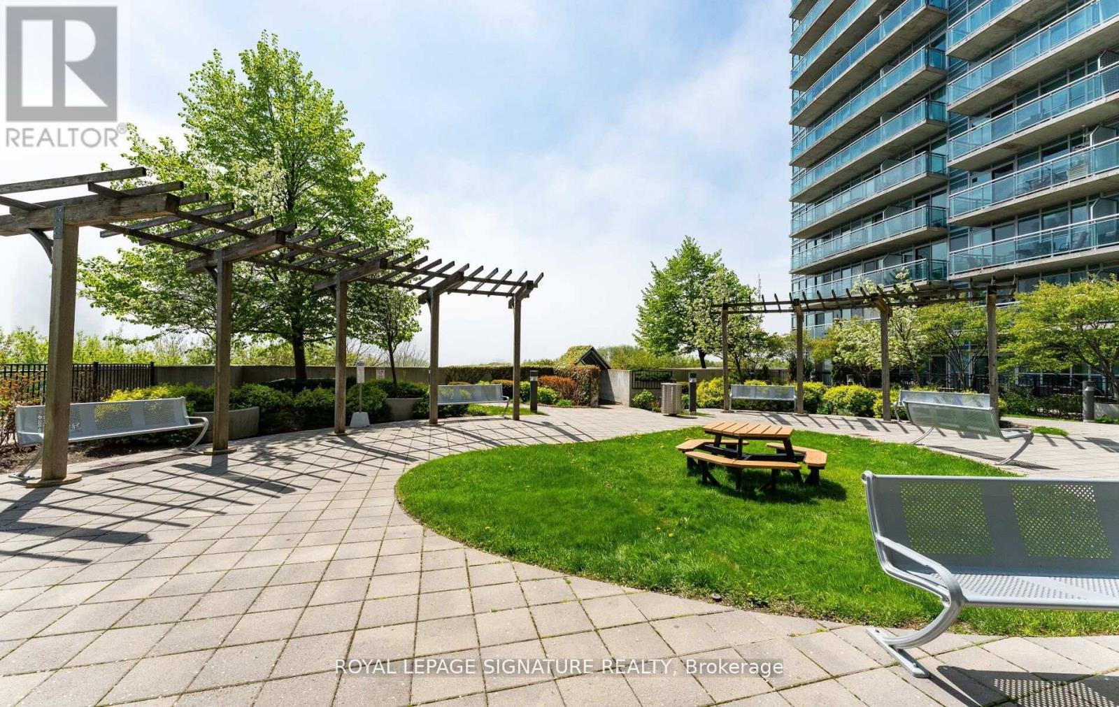 2122 - 165 Legion Road, Toronto, Ontario  M8Y 0B3 - Photo 23 - W12202121