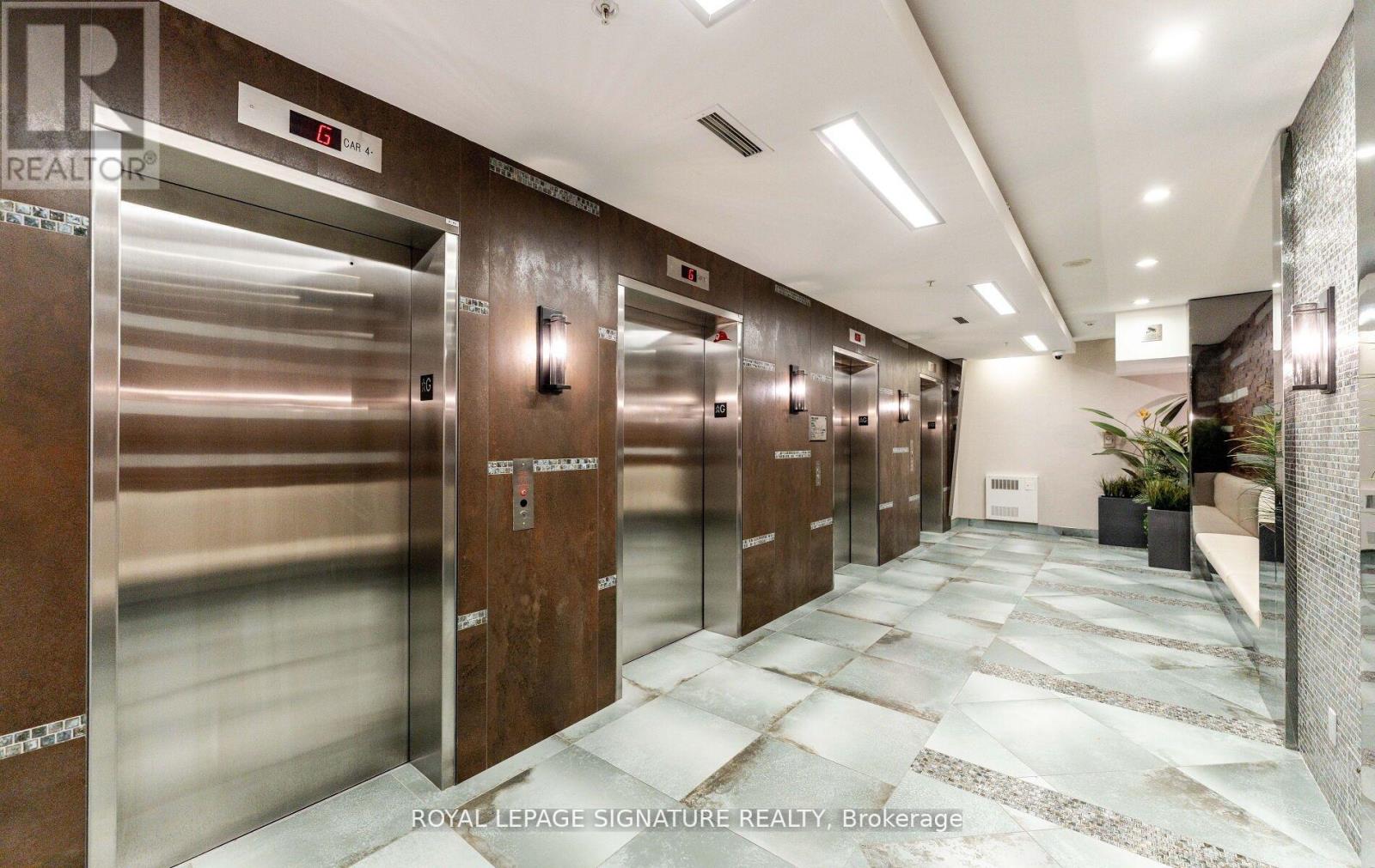 2122 - 165 Legion Road, Toronto, Ontario  M8Y 0B3 - Photo 5 - W12202121