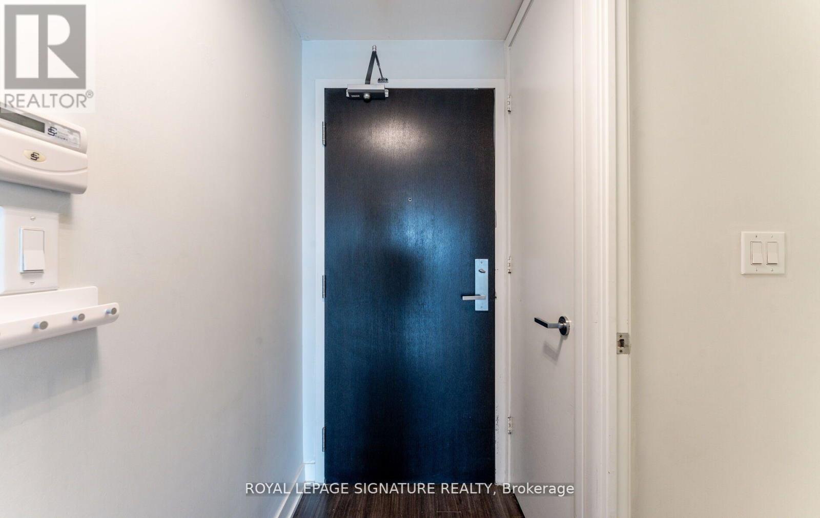 2122 - 165 Legion Road, Toronto, Ontario  M8Y 0B3 - Photo 6 - W12202121