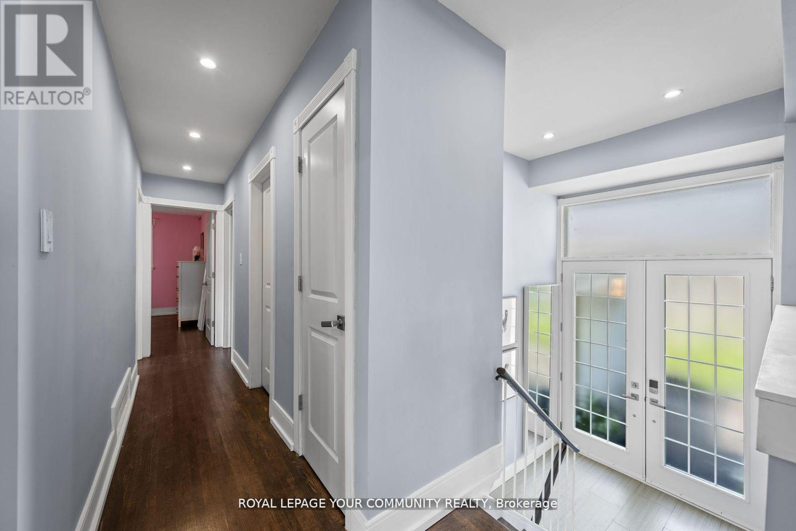 11 Braywin Drive, Toronto, Ontario  M9P 2N9 - Photo 11 - W12202126