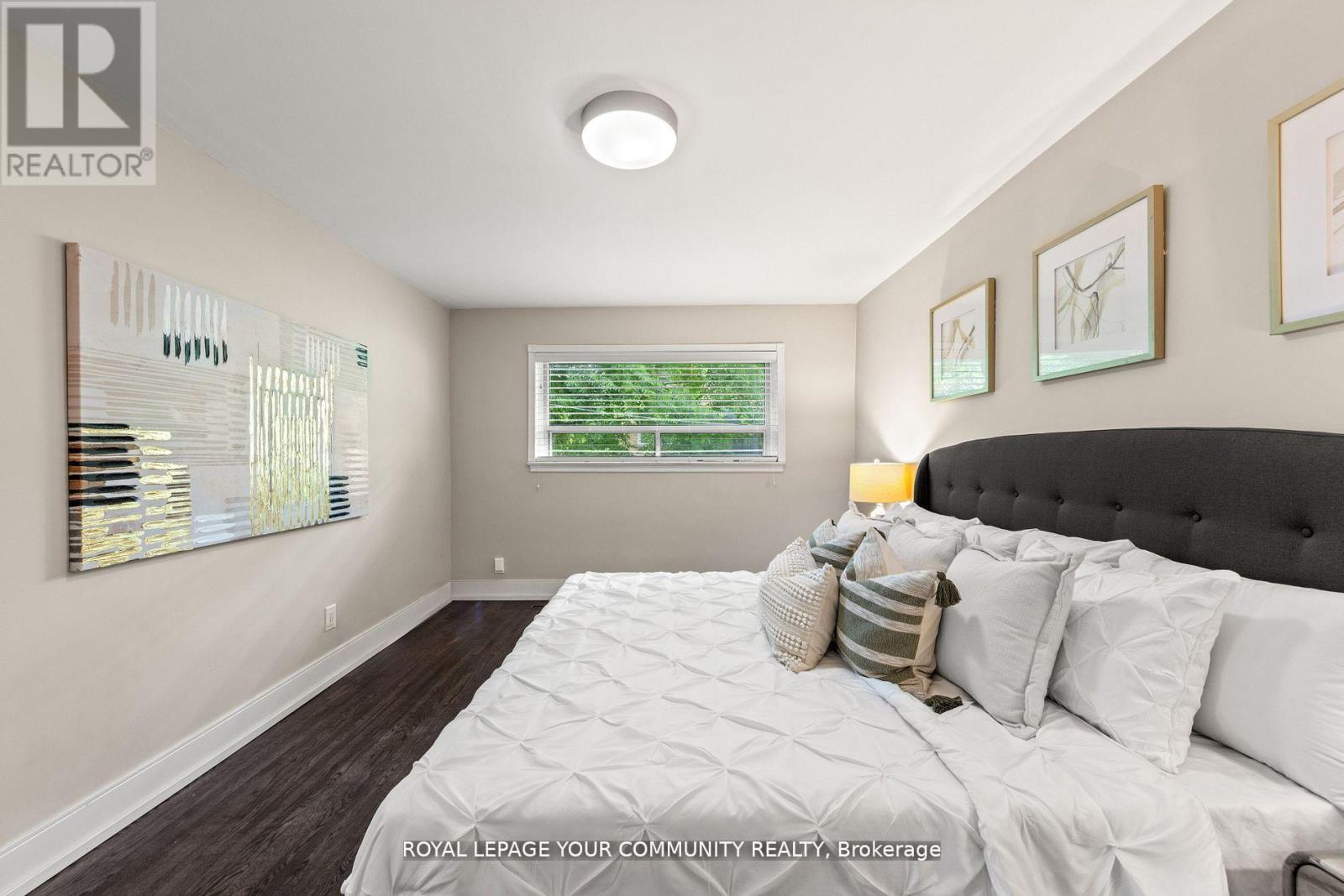 11 Braywin Drive, Toronto, Ontario  M9P 2N9 - Photo 16 - W12202126