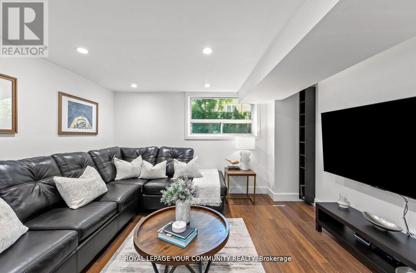 11 Braywin Drive, Toronto, Ontario  M9P 2N9 - Photo 26 - W12202126