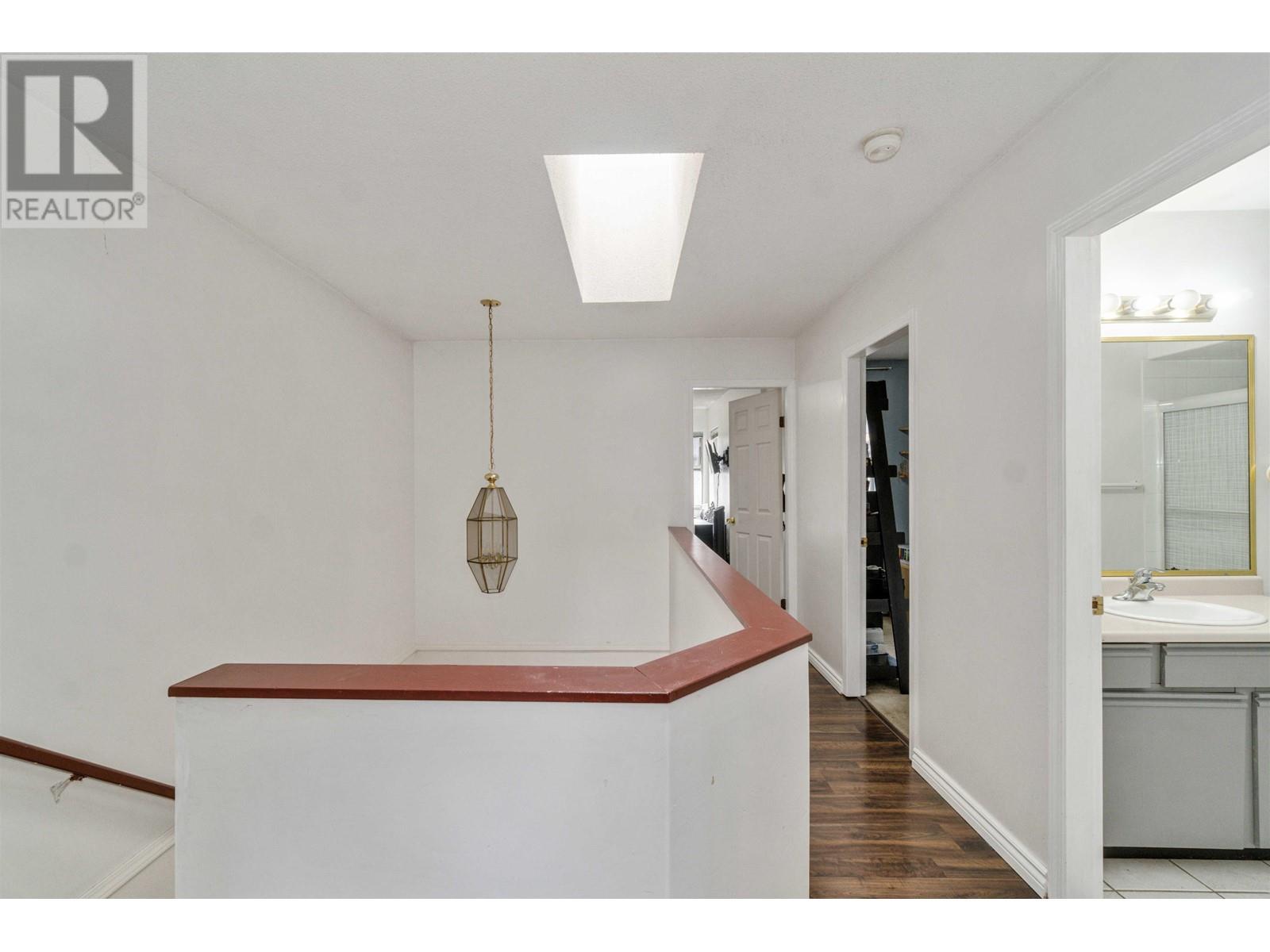 Listing Picture 19 of 23 : 4 7131 GARDEN CITY ROAD, Richmond / 烈治文 - 魯藝地產 Yvonne Lu Group - MLS Medallion Club Member