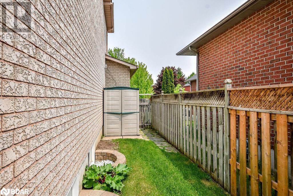19 Taylor Drive, Barrie, Ontario  L4N 8K6 - Photo 37 - 40733813