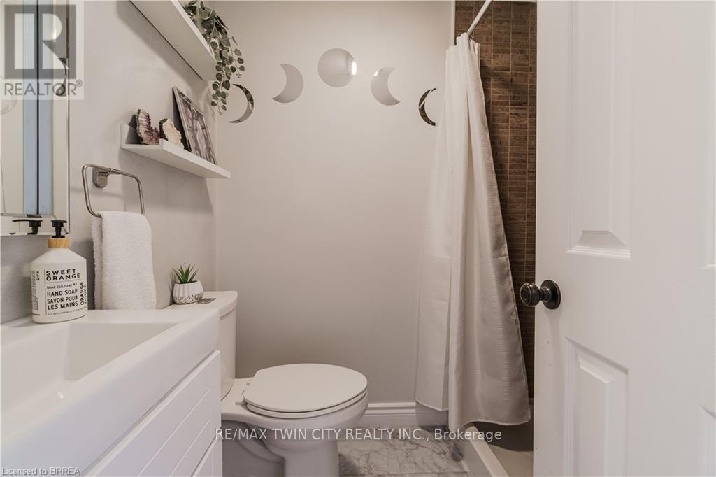 22 Japonica Crescent, Brantford, Ontario  N3R 1N6 - Photo 17 - X12201910