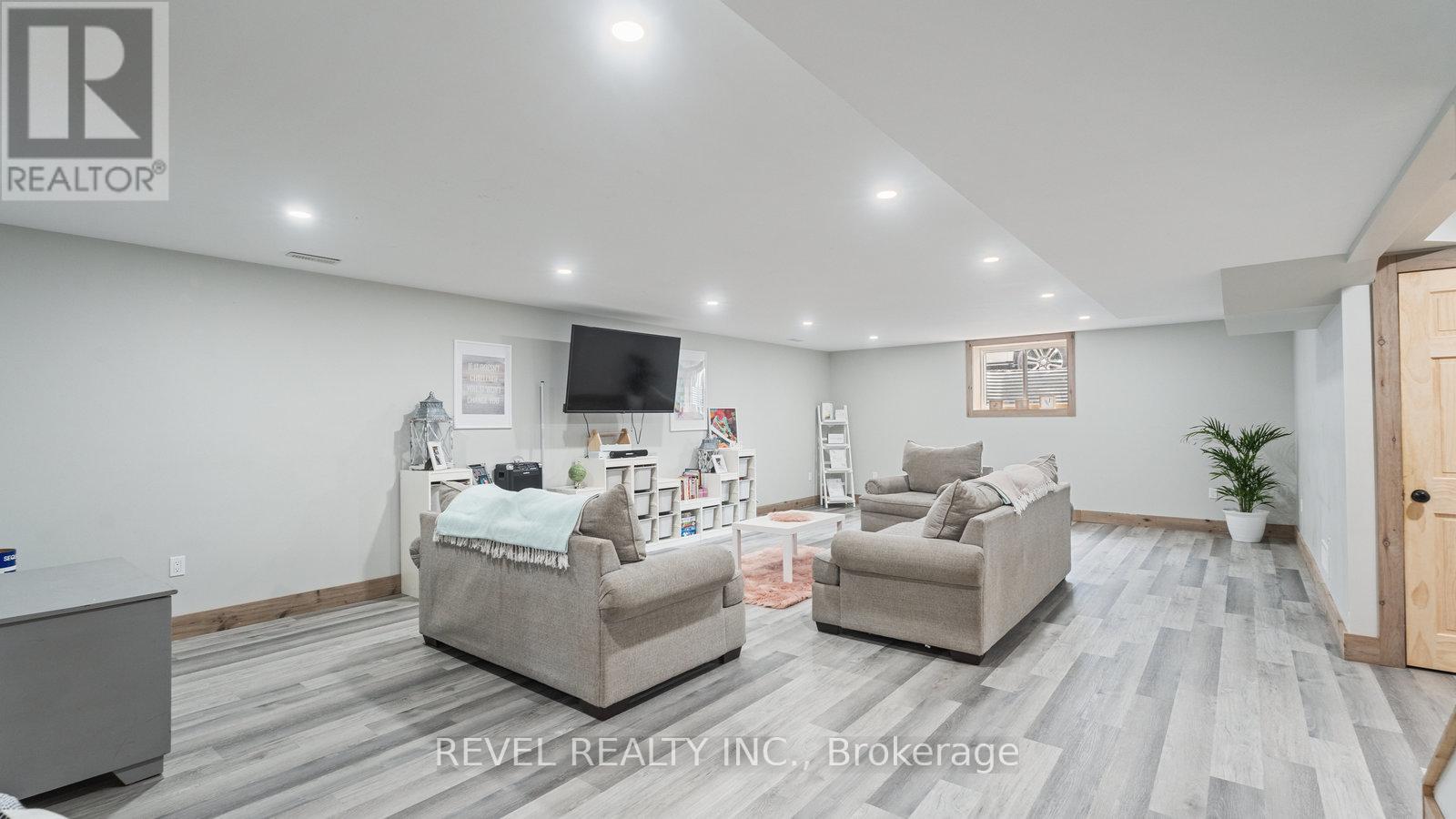 6 Kings Lane, Brant, Ontario  N0E 1R0 - Photo 24 - X12201920