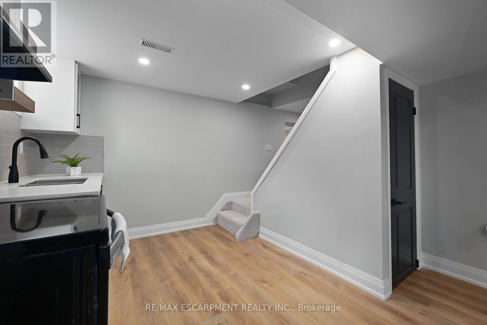 282 Ottawa Street S, Hamilton, Ontario  L8K 2G1 - Photo 37 - X12201965