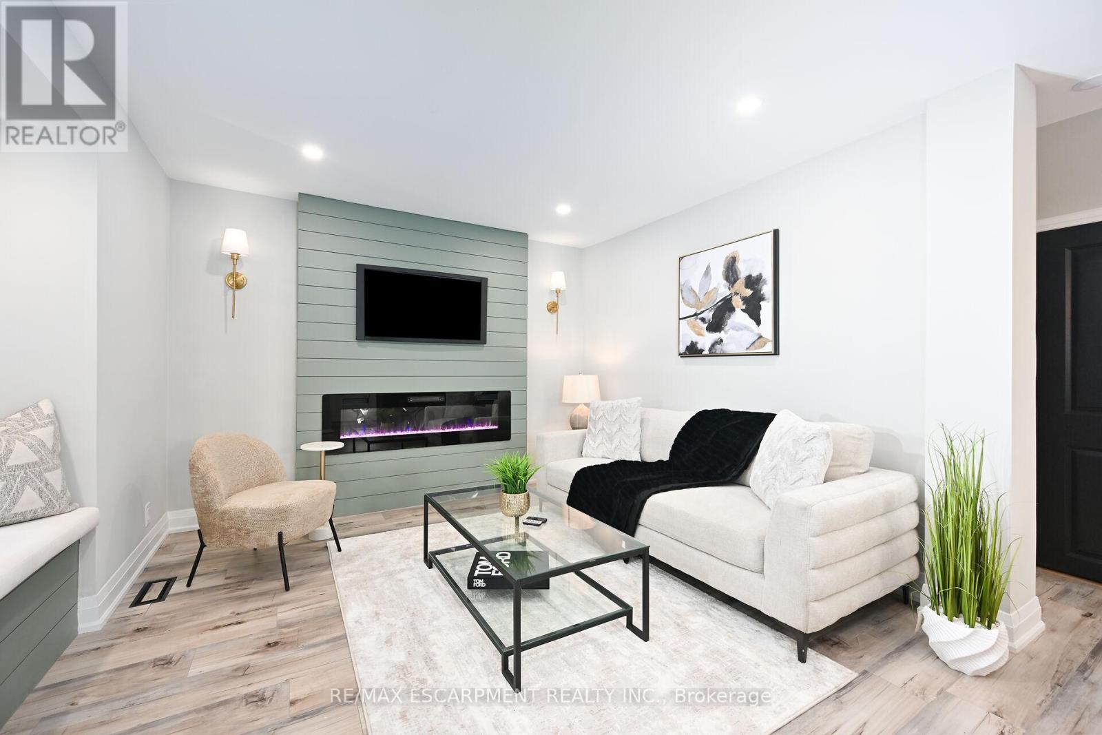 282 Ottawa Street S, Hamilton, Ontario  L8K 2G1 - Photo 6 - X12201965