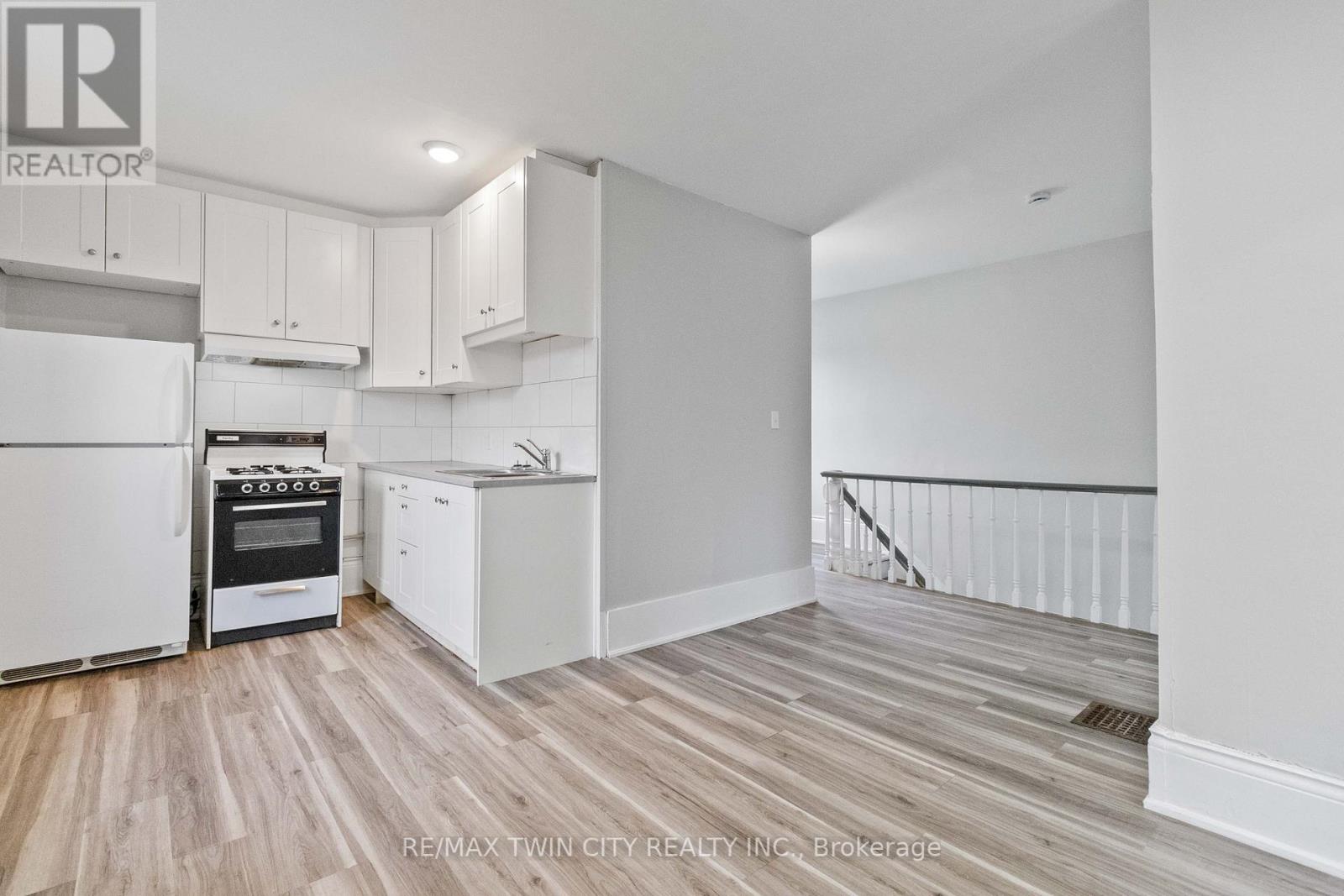 Upper - 55 Richmond Street, Brantford, Ontario  N3T 3Y4 - Photo 18 - X12202032
