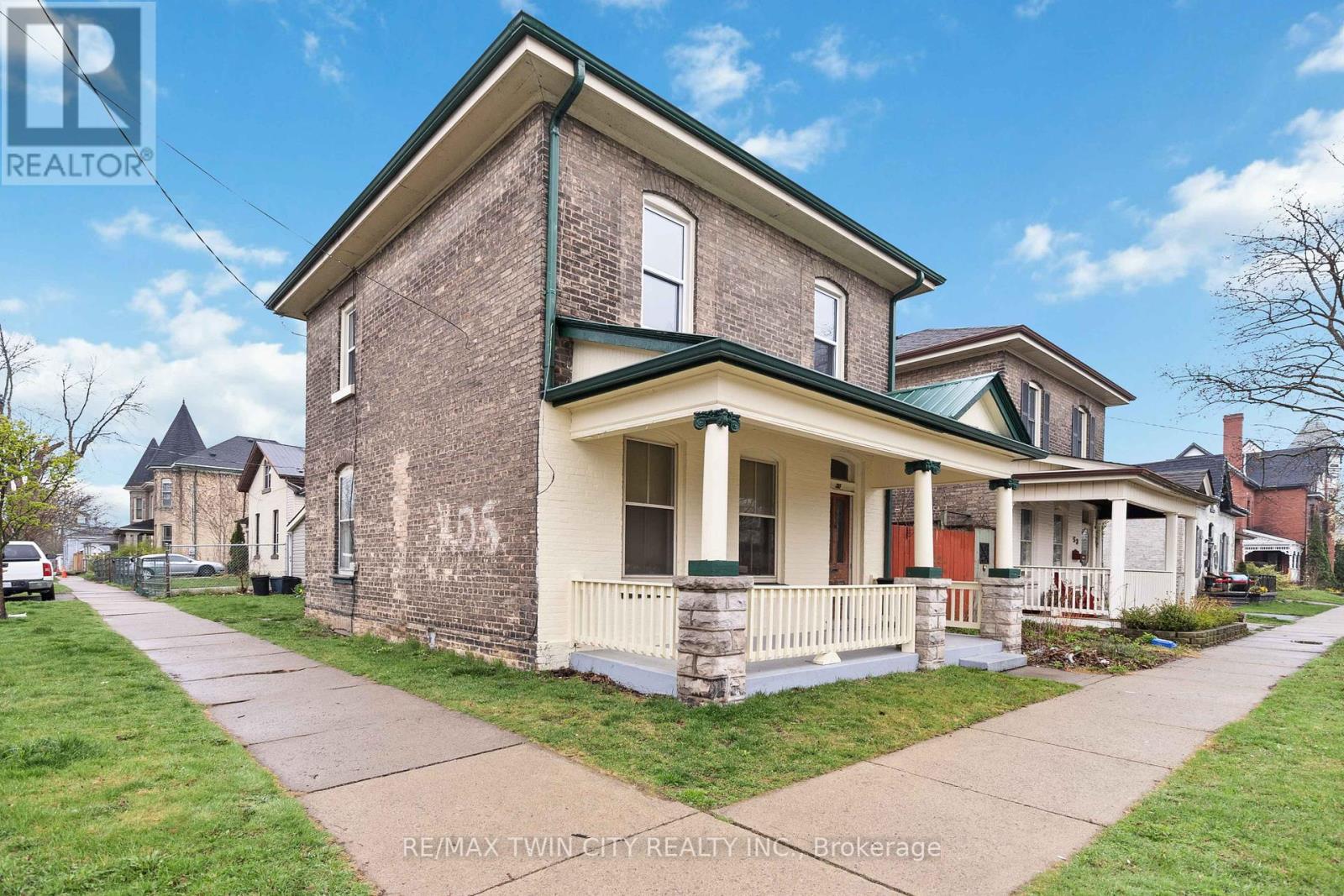 Upper - 55 Richmond Street, Brantford, Ontario  N3T 3Y4 - Photo 2 - X12202032