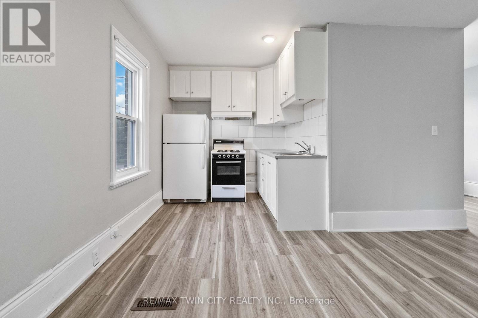 Upper - 55 Richmond Street, Brantford, Ontario  N3T 3Y4 - Photo 20 - X12202032