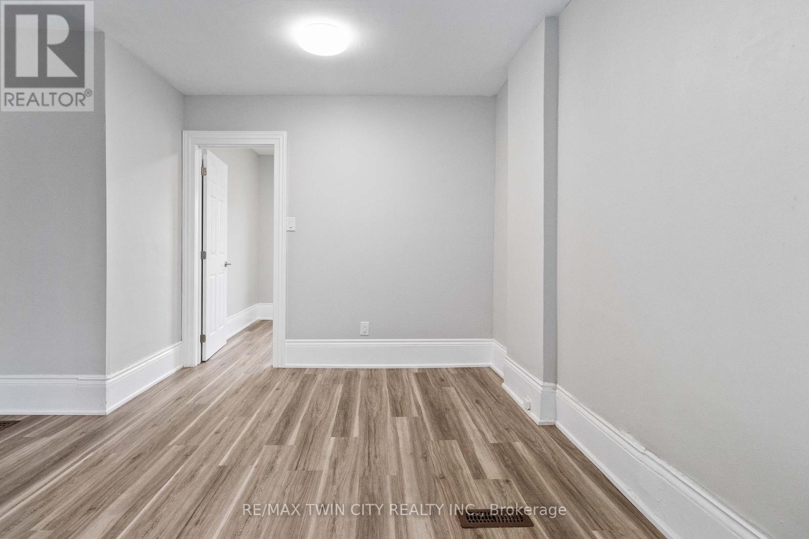 Upper - 55 Richmond Street, Brantford, Ontario  N3T 3Y4 - Photo 22 - X12202032
