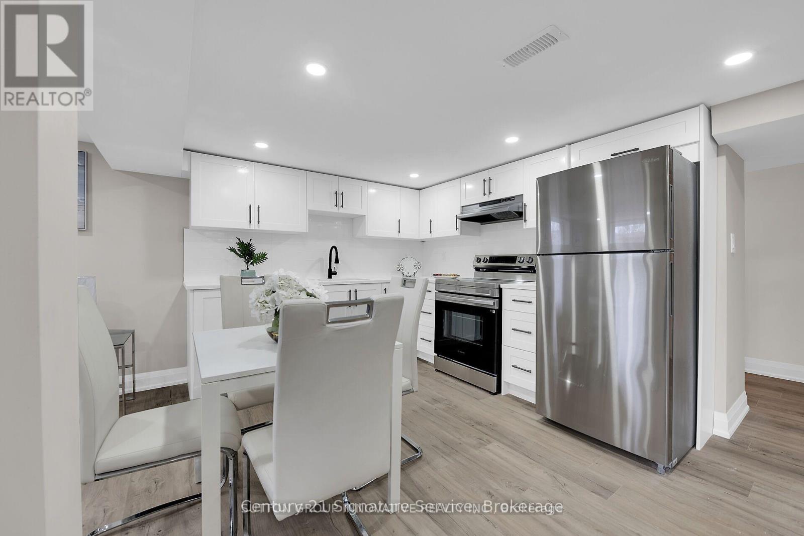 346 Pottruff Road N, Hamilton, Ontario  L8H 2M4 - Photo 13 - X12202102